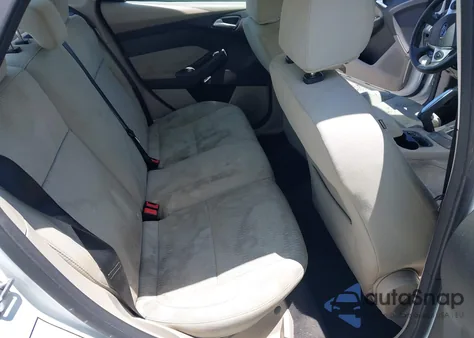 2012 Ford Focus Sel z USA, uszkodzony, nr VIN 1FAHP3H26CL430985